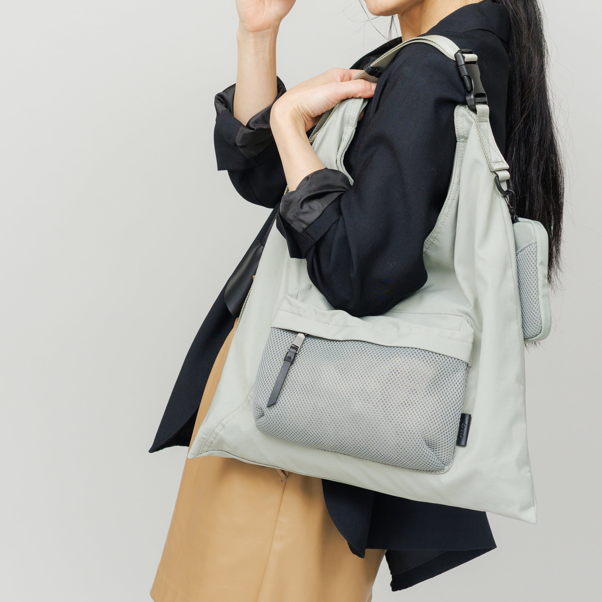 【予約販売】CP TRIANGLE TOTE L (Black)