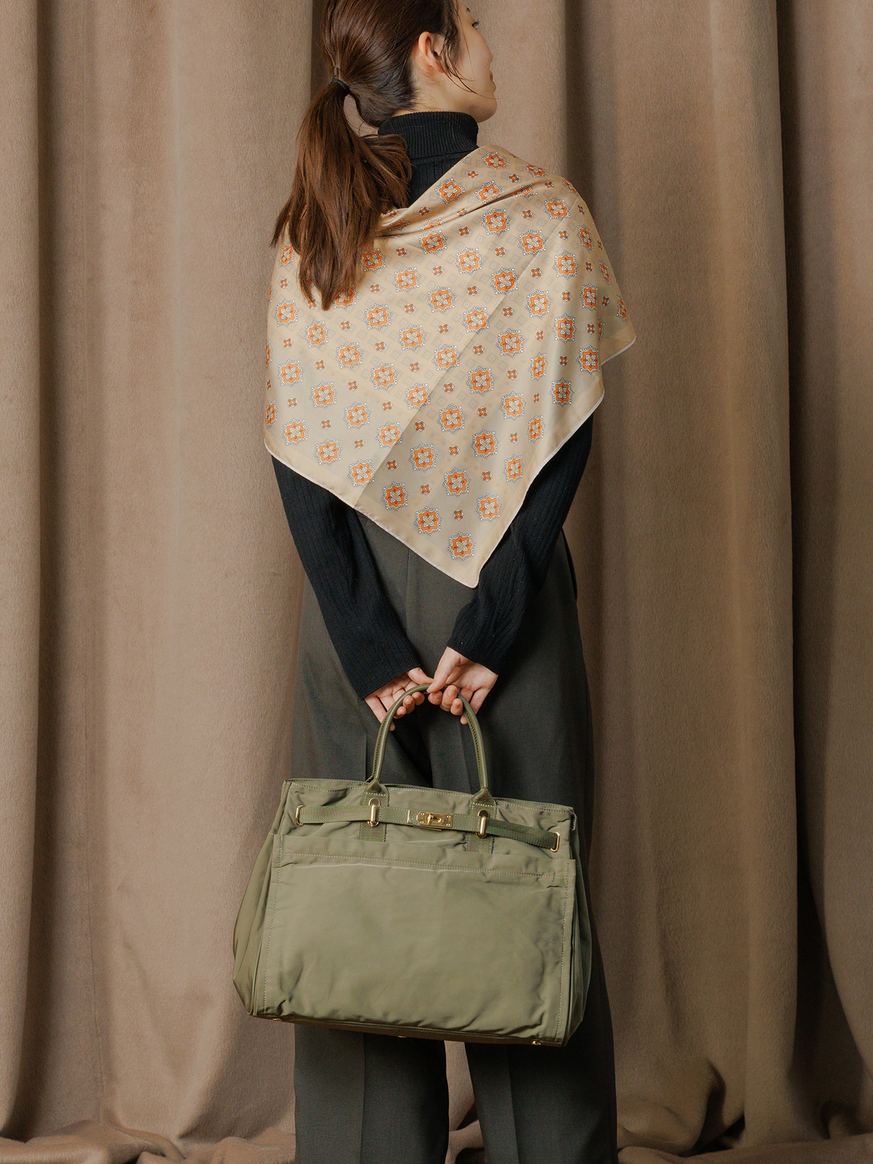 【予約販売】 PL BELTED TOTE L (Gray Green)