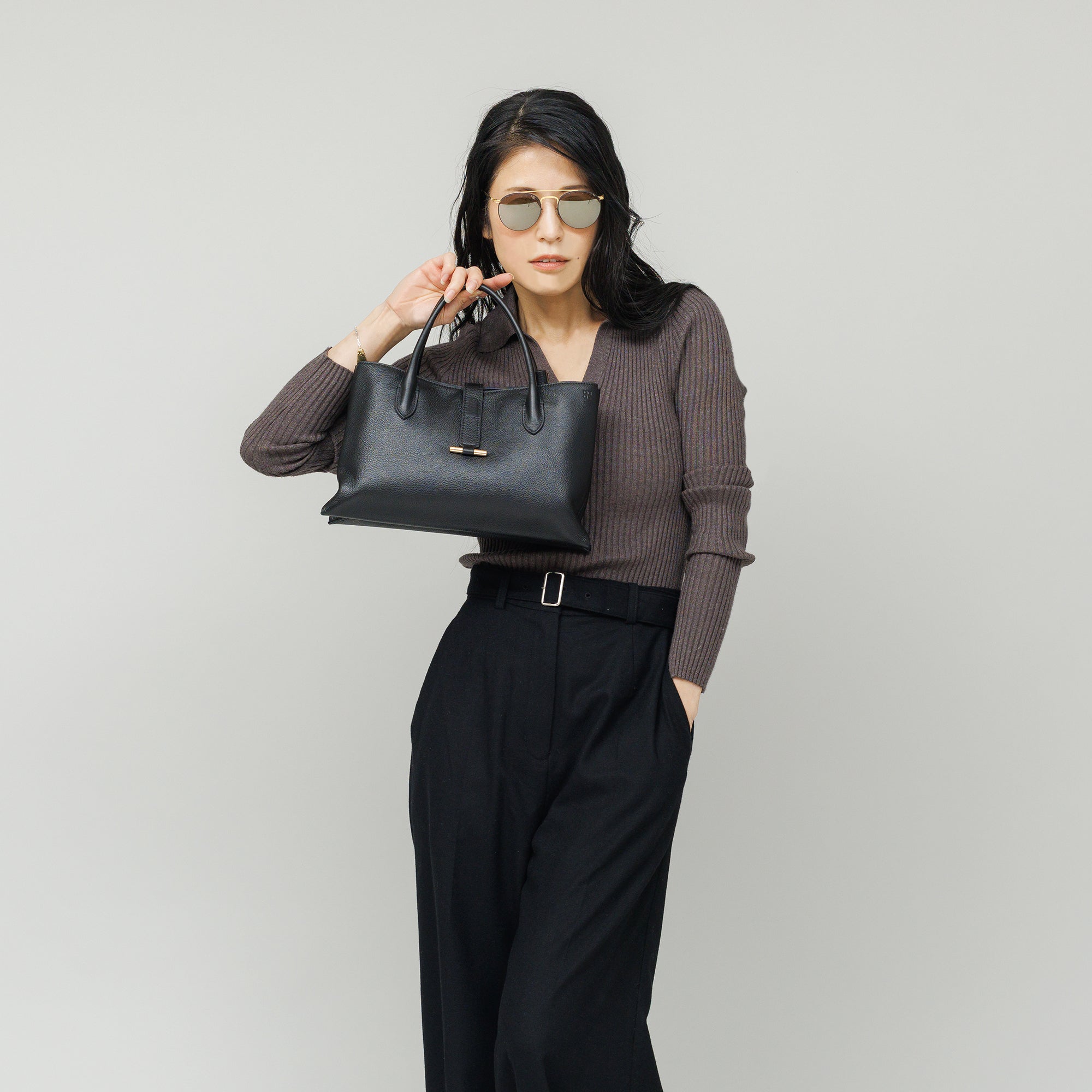 【予約販売】SEPARATE TOTE M (Grege)