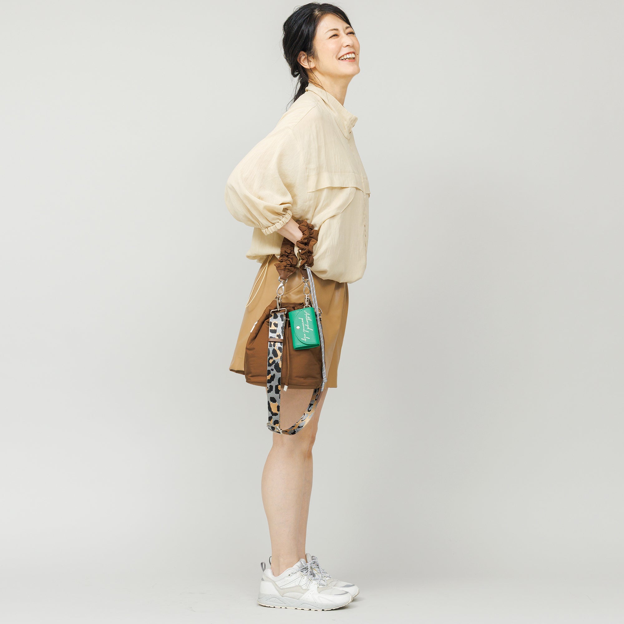 【予約販売】PL GATHER STRAP HANDBAG (Brown)