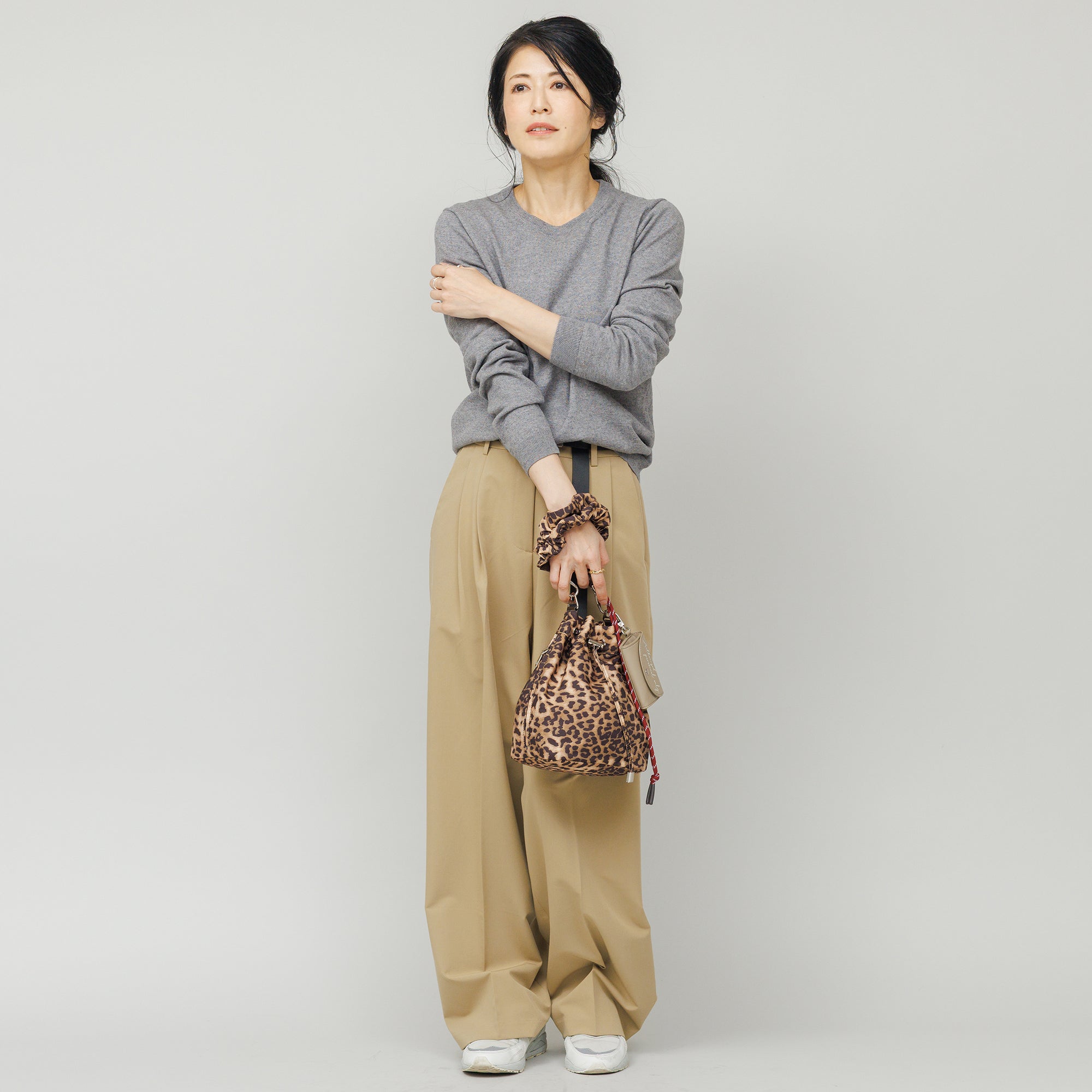【予約販売】PL GATHER STRAP HANDBAG (Brown)