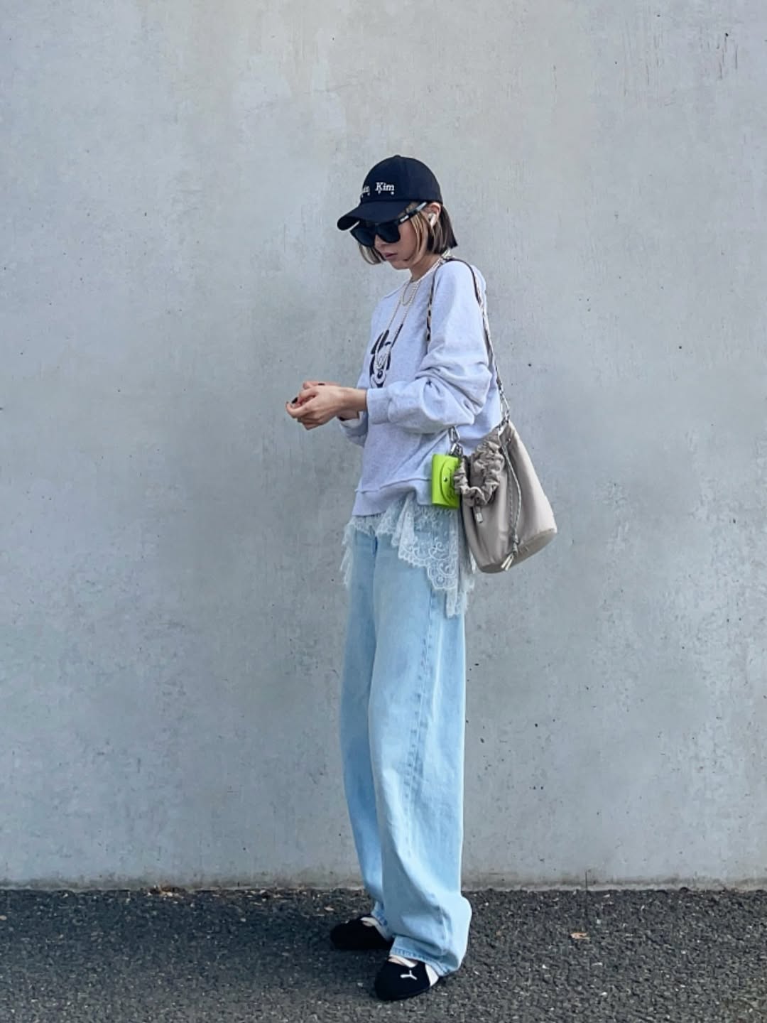 PL GATHER STRAP HANDBAG (Brown)