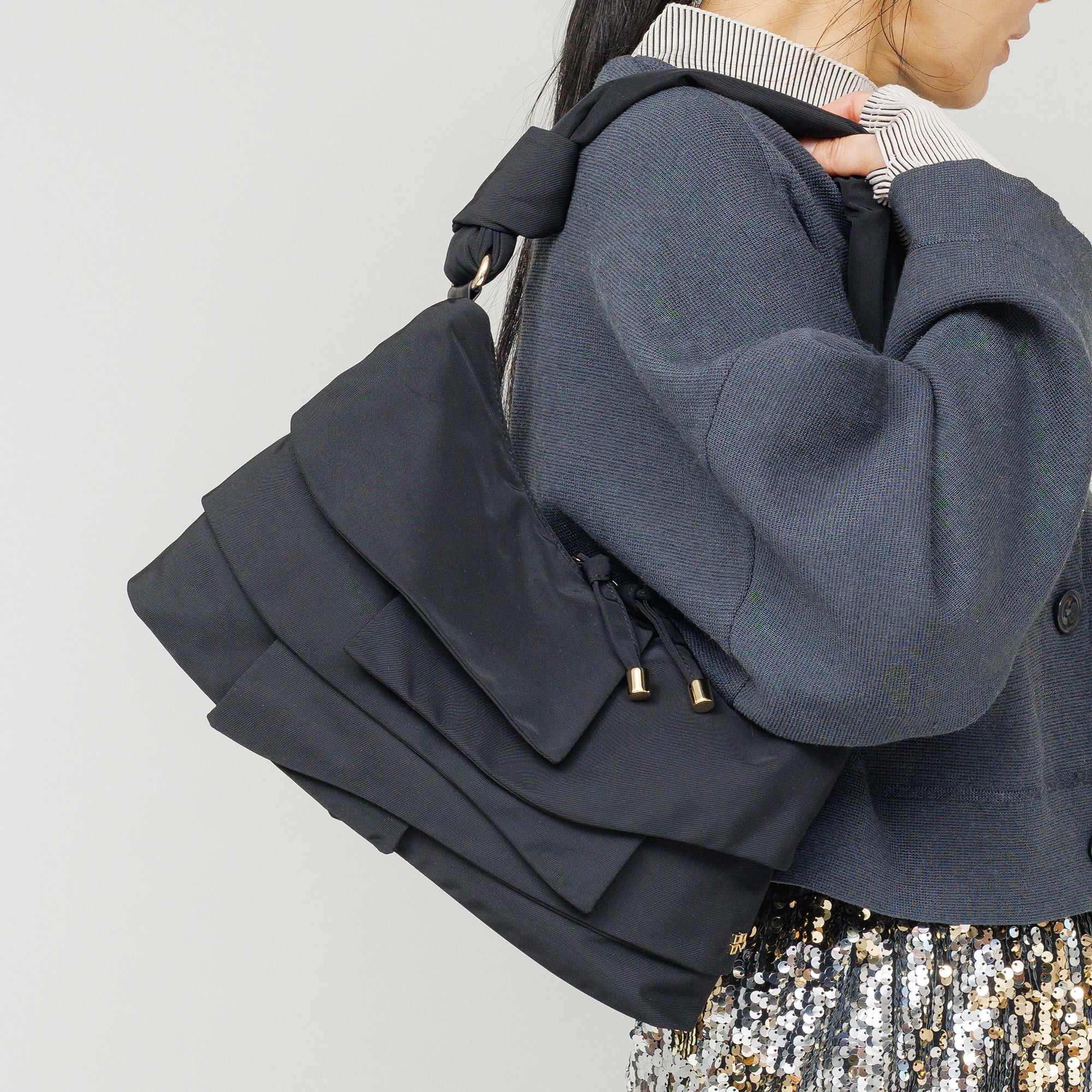 【予約販売】PL FRILLS HANDBAG (Ecru Beige)