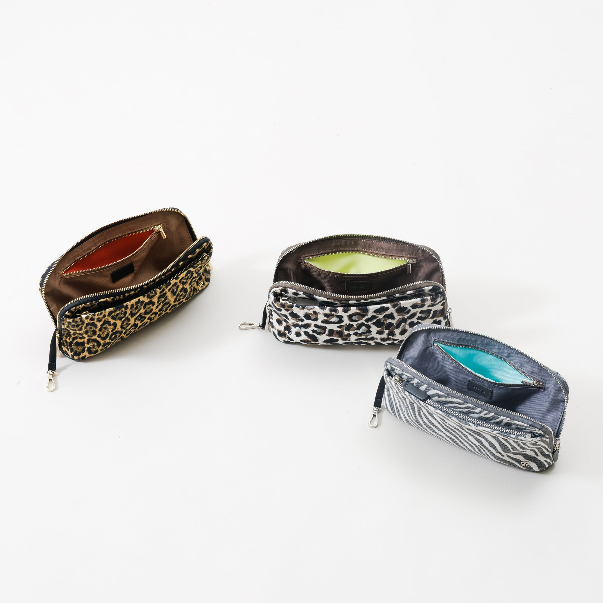 【予約販売】JQ TRAVEL CROSSBODY (Camel Leopard)