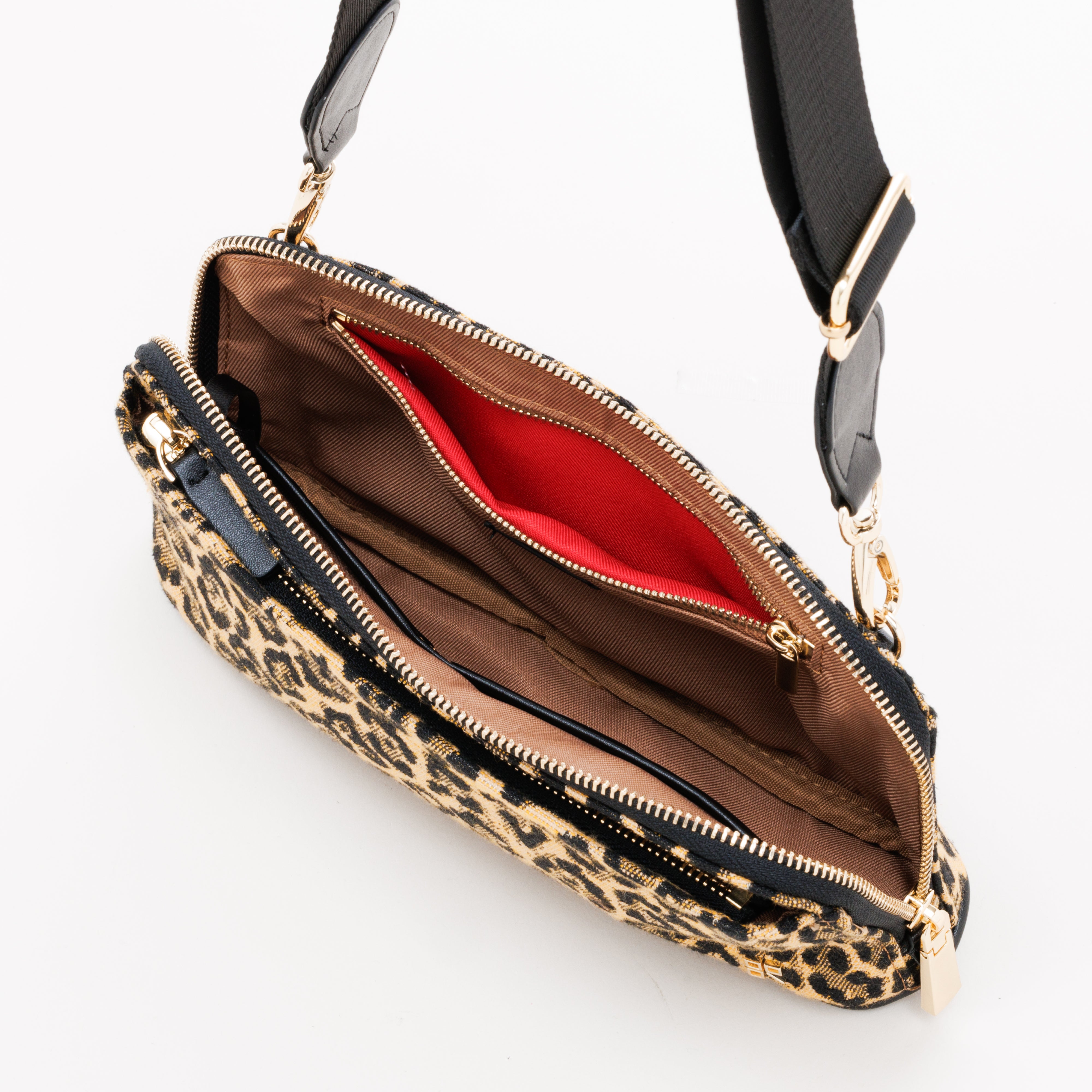 【予約販売】JQ TRAVEL CROSSBODY (Camel Leopard)