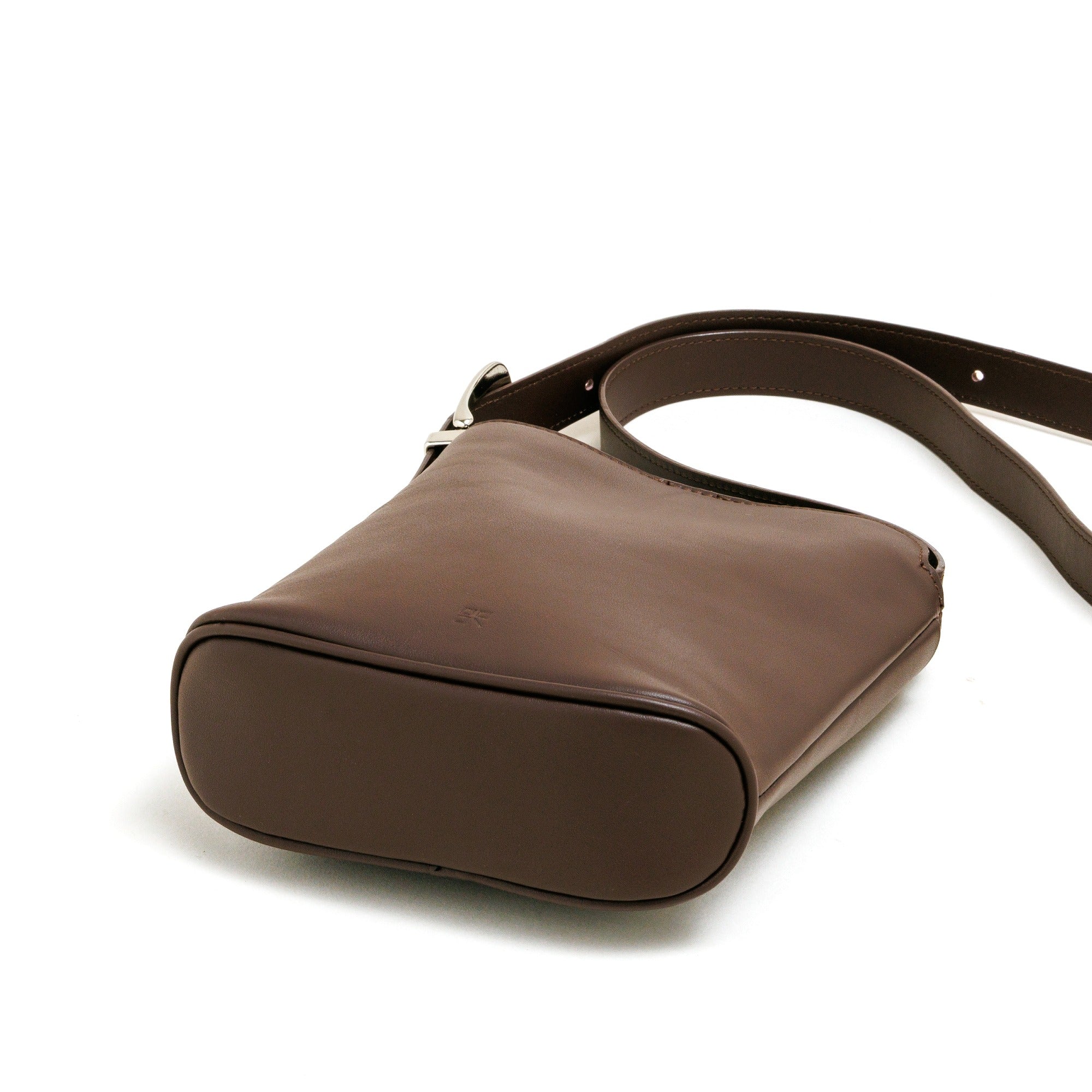 LEATHER ROUND HANDBAG (Light Beige)