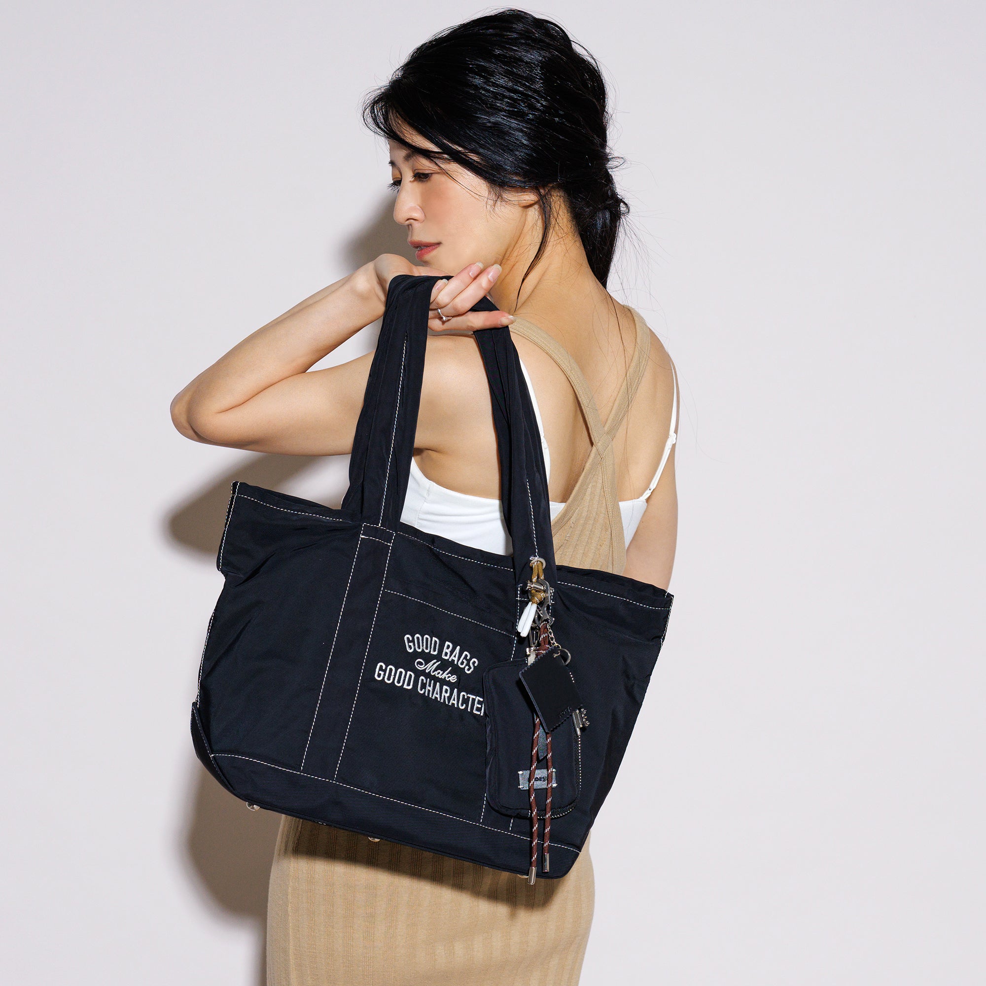 【予約商品】 PL GOOD CHARACTER TOTE L (Off White)