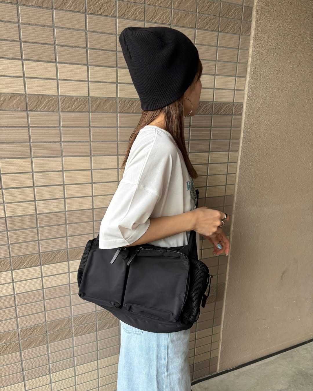 PL MULTI POCKET ONESHOULDER M (Black)