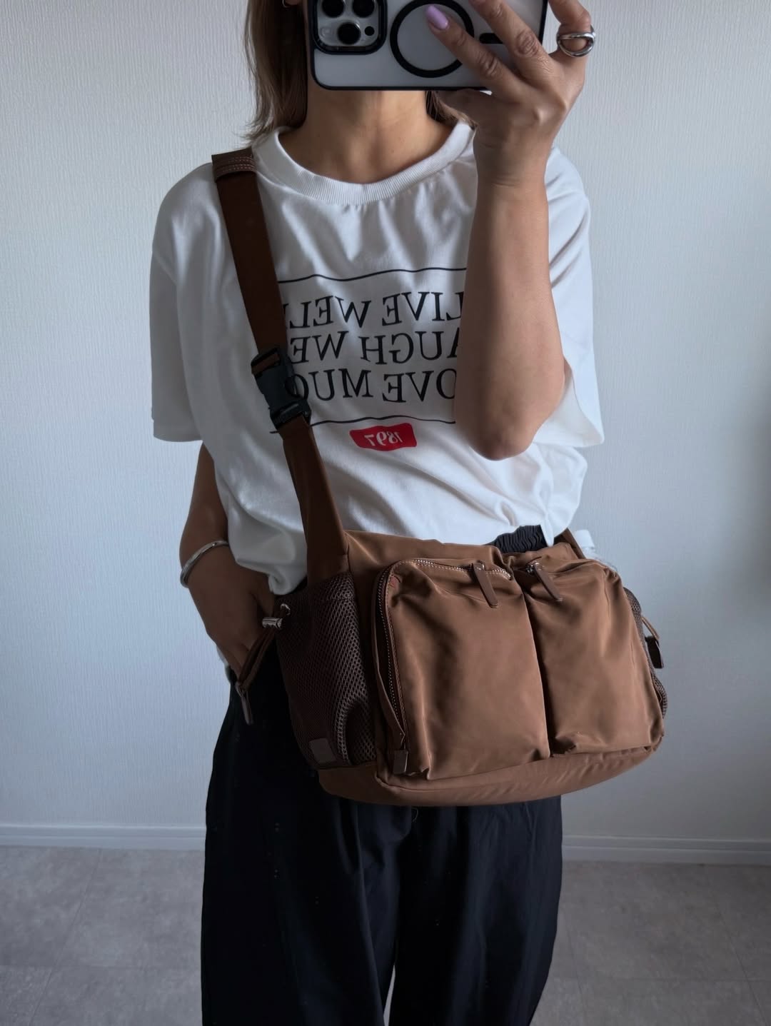 PL MULTI POCKET ONESHOULDER M (Black)