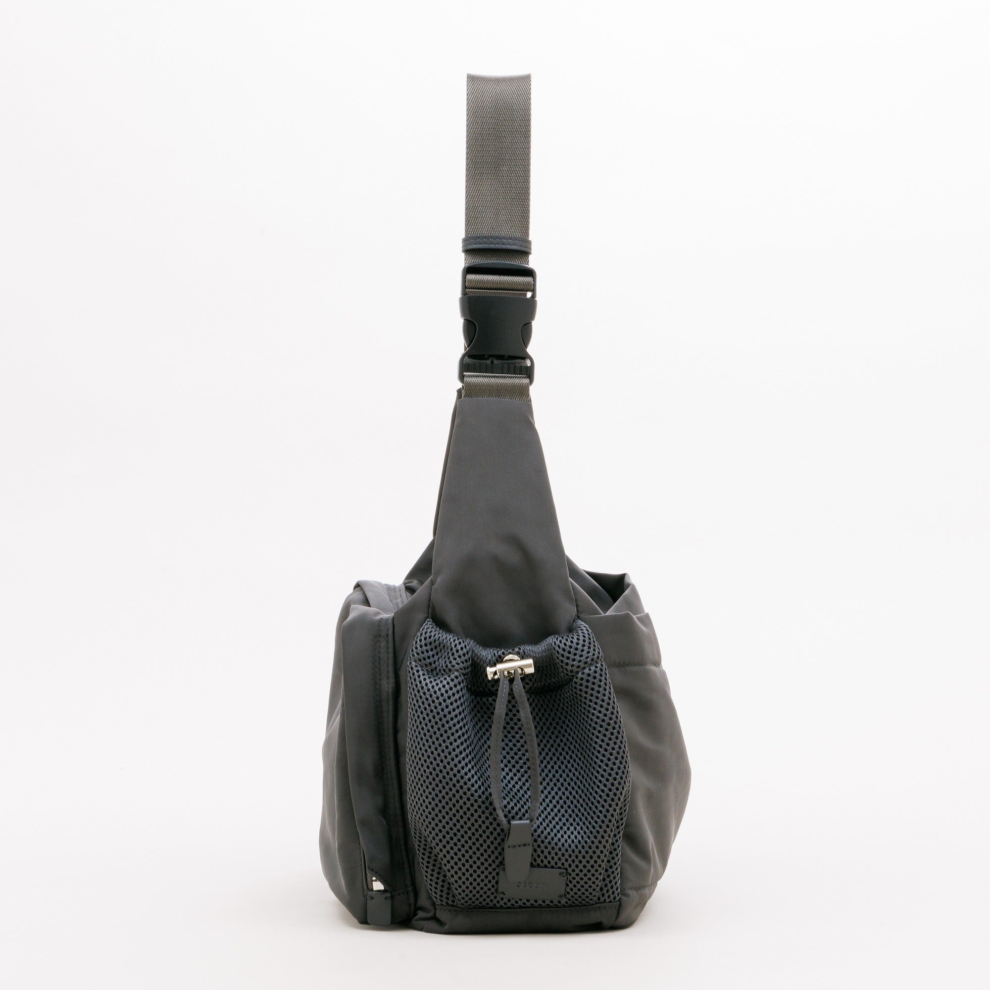 PL MULTI POCKET ONESHOULDER M (Black)