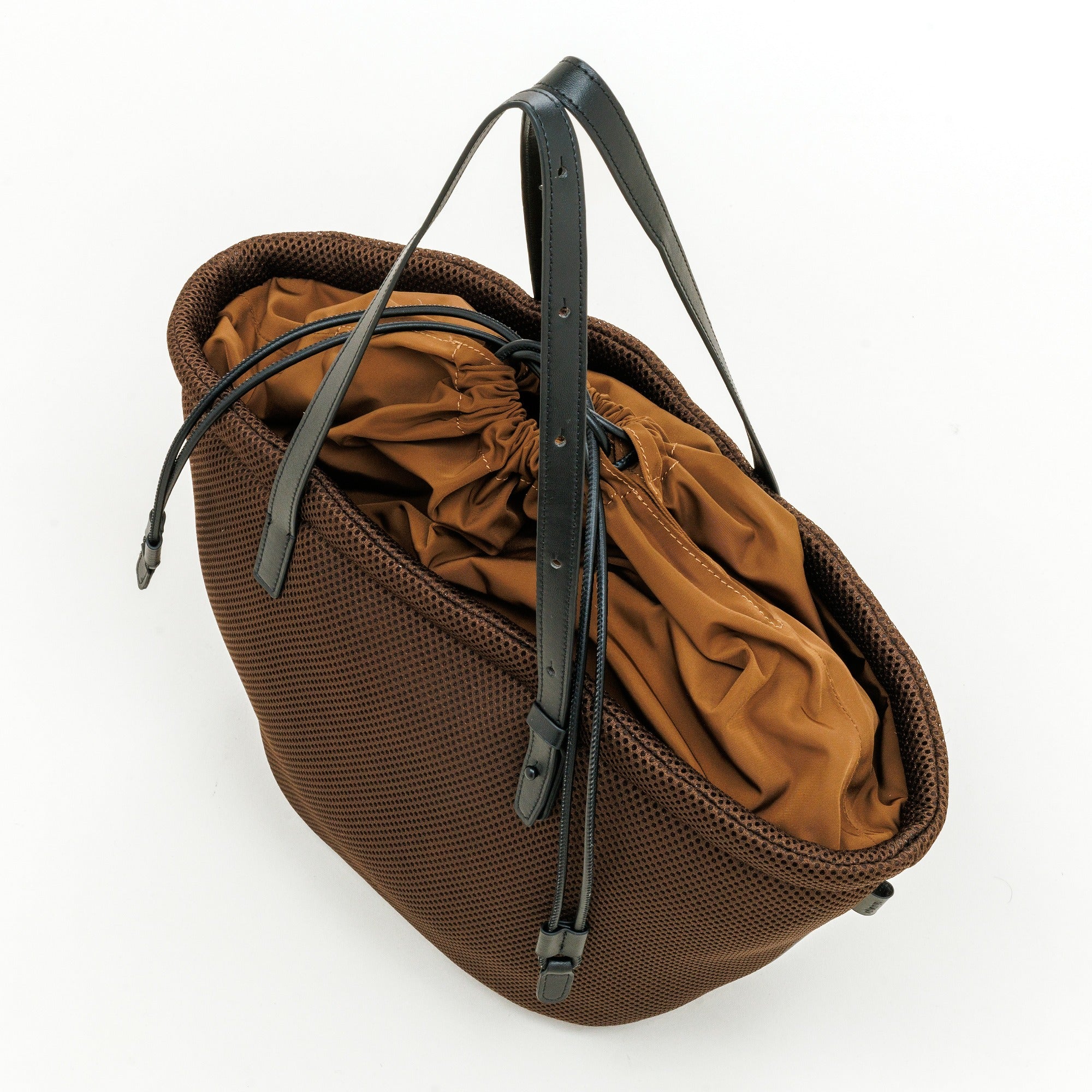 AM LAUNDRY TOTE L (Dark Brown)
