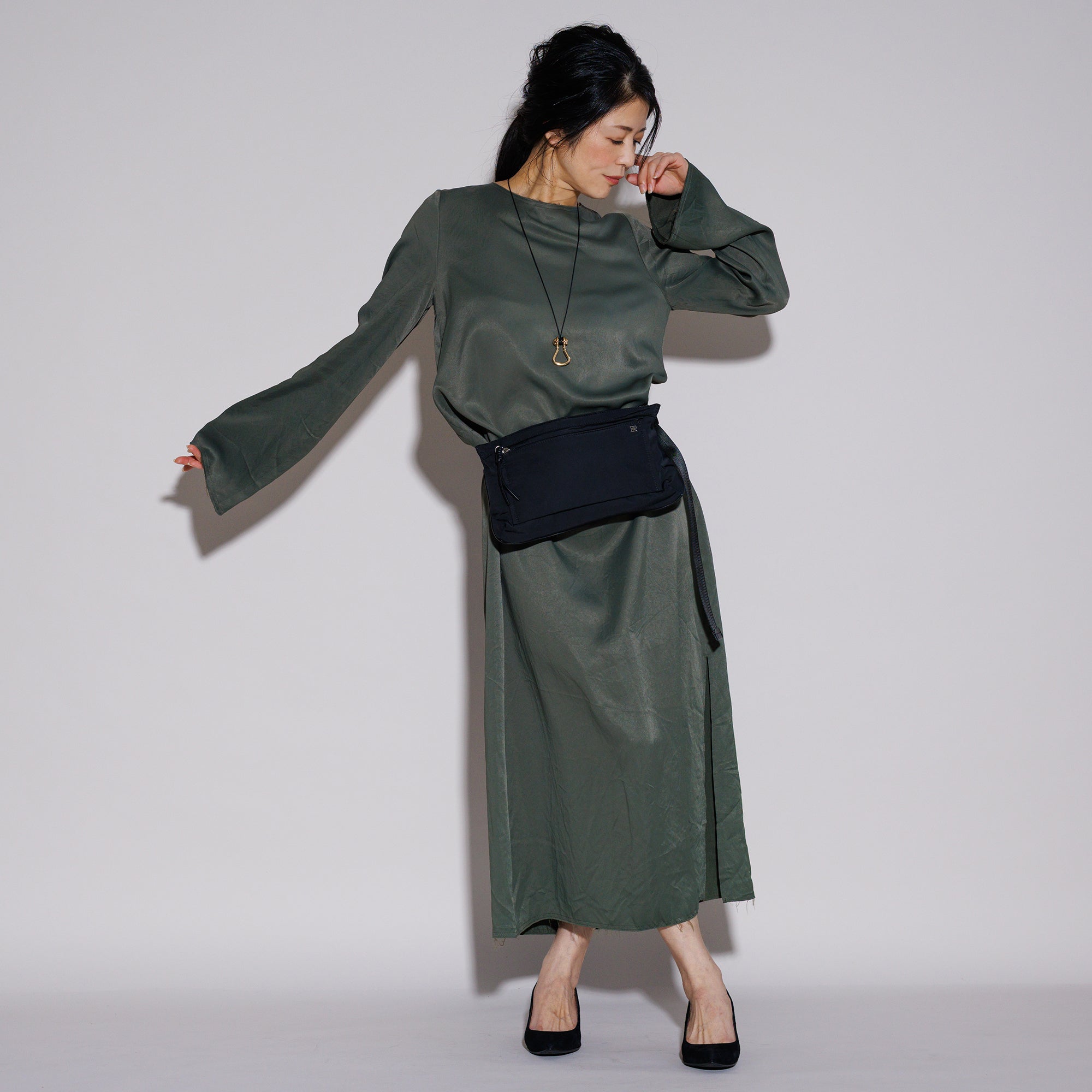 【予約商品】 PL FLAT CROSSBODY (Black)