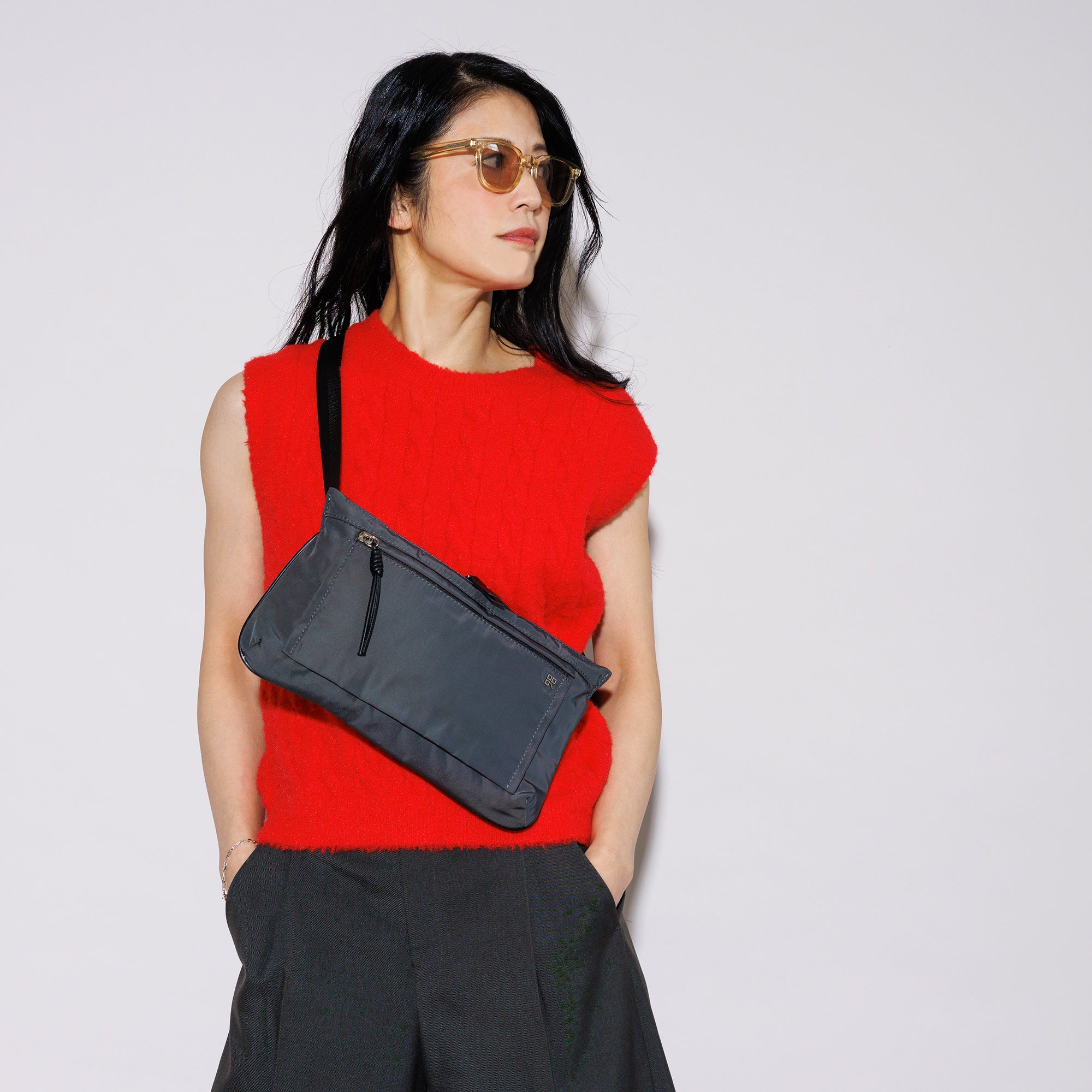 【予約商品】 PL FLAT CROSSBODY (Black)