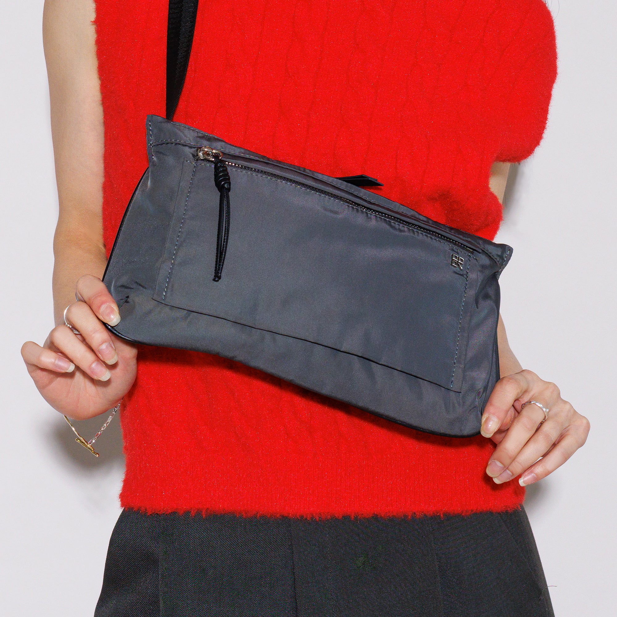 【予約商品】 PL FLAT CROSSBODY (Black)