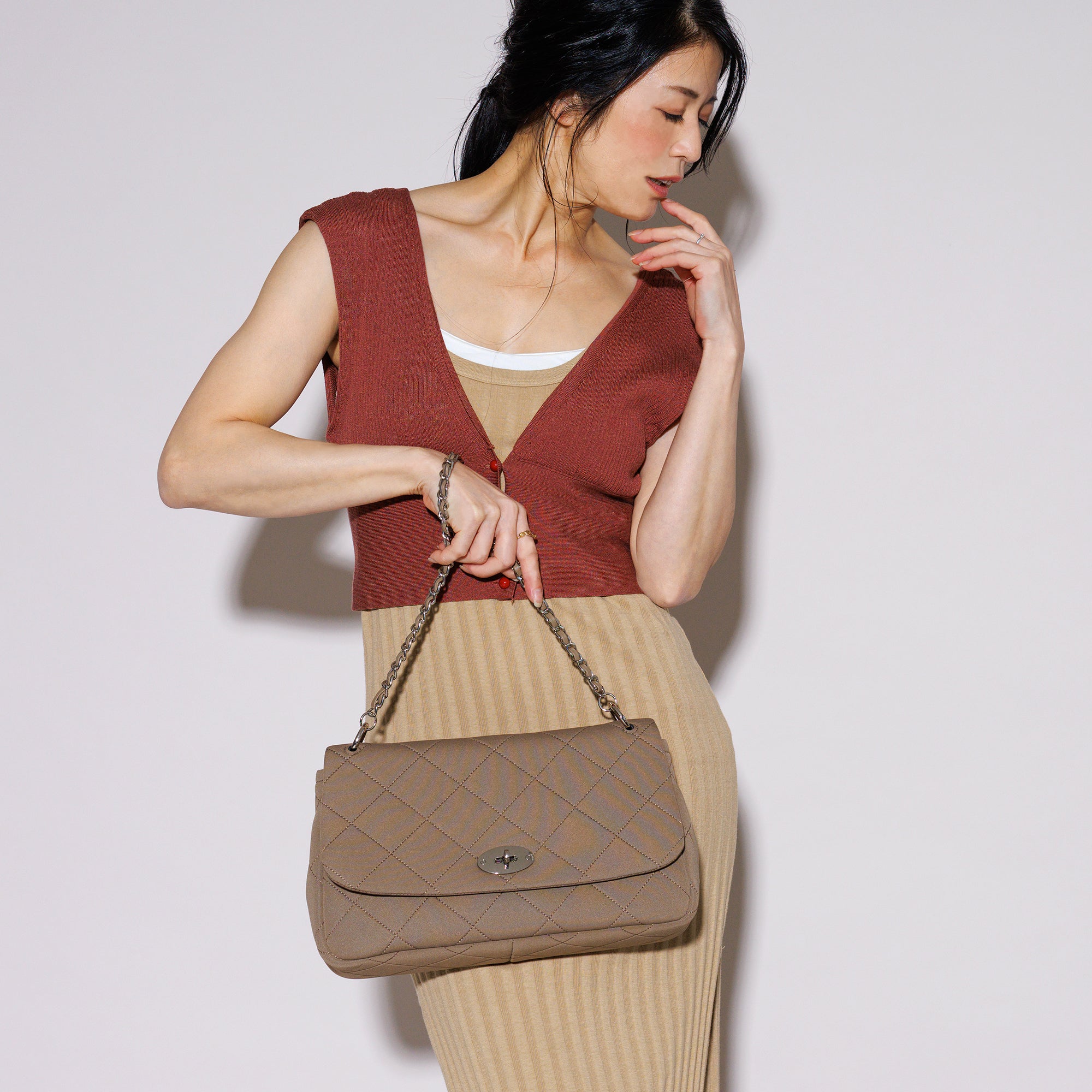 NP FLAP HANDBAG (Dark Brown)