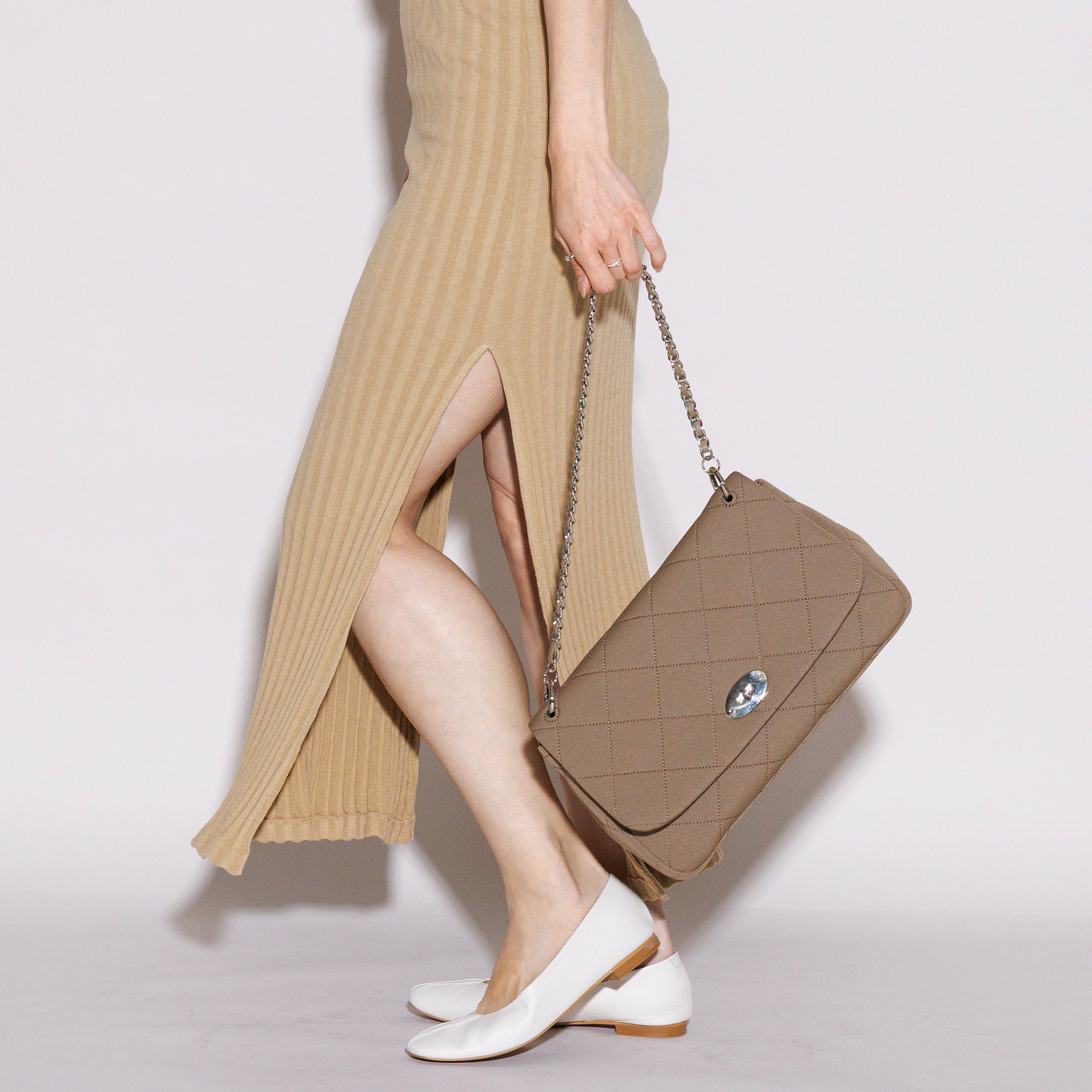 NP FLAP HANDBAG (Dark Brown)
