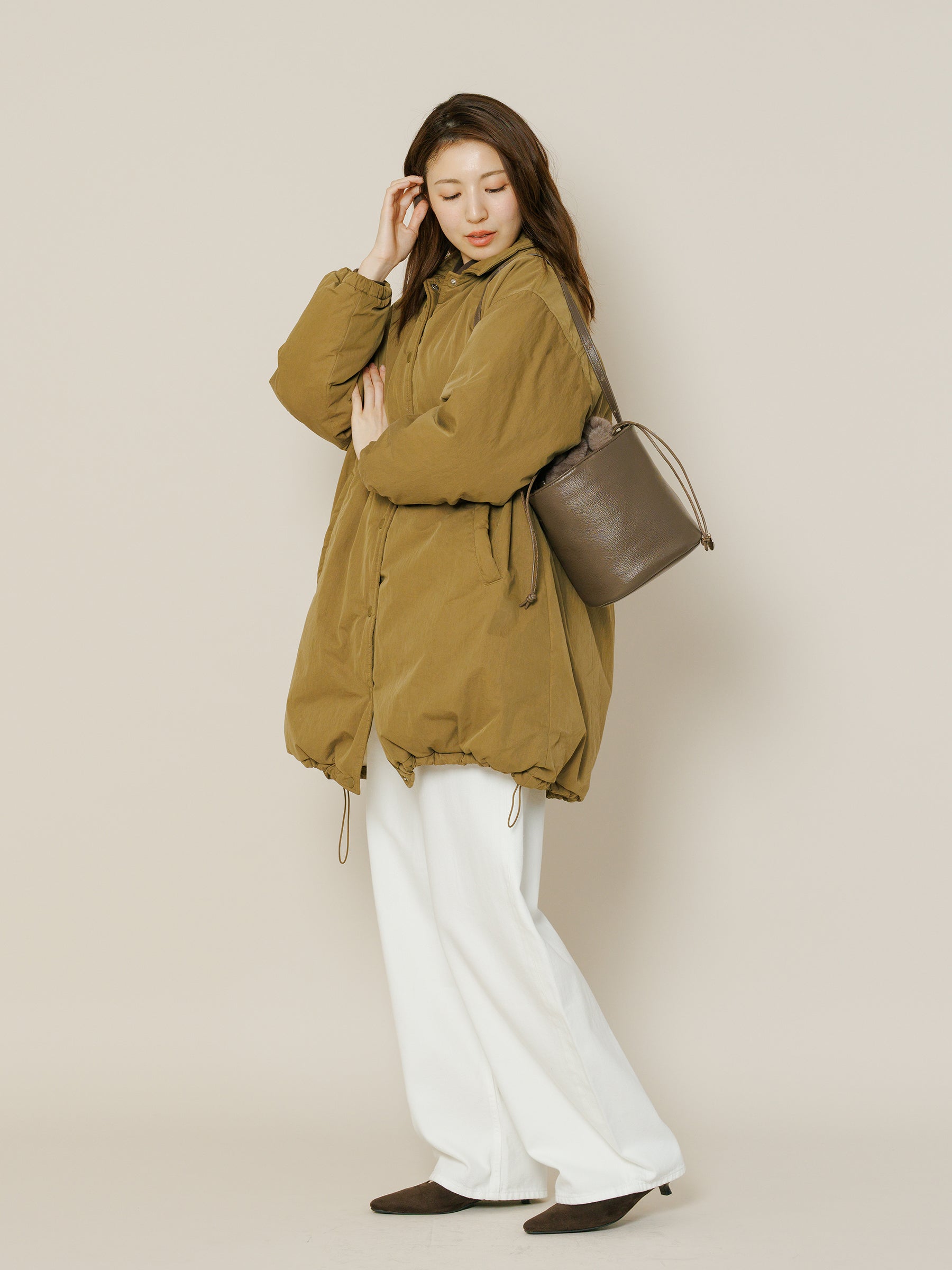 story. レザーネステッドワンショルダーバッグ ミニ 2in1 ファー巾着バッグ付き モカ カジュアル スタイル
